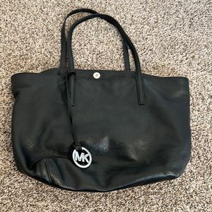 Great Condition Michael Kors Tote